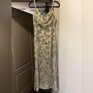 Revelry Skye Floral Burnout Dress (Green)